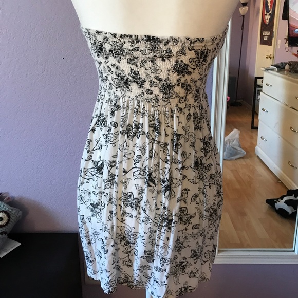 Mini dress - Picture 2 of 2